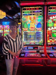 Hoki38 Live Casino fitur live chat interaktif dealer Indonesia pengalaman nyata